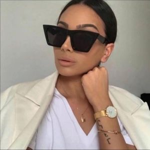 Black square pointed sunglasses